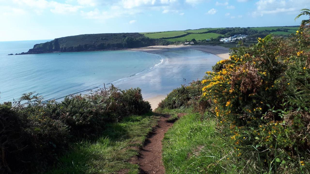 A Beach Holiday In Pembrokeshire Bagian luar foto